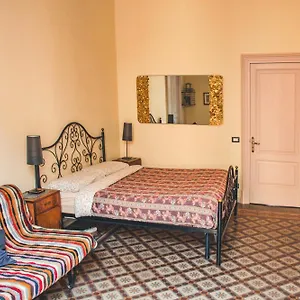 Casa Verdi - House Of Travelers Penzion